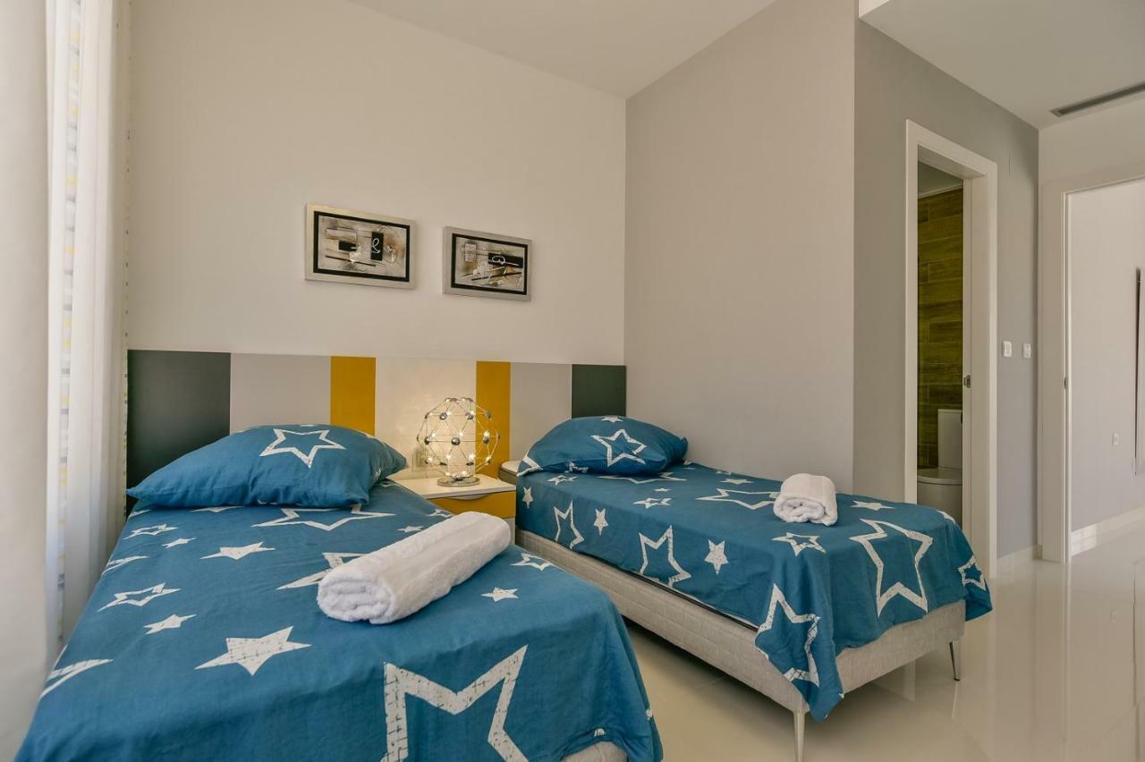 Casa Mazal, Lujosa Villa Independiente A 150M Del Mar Pilar de la Horadada Luaran gambar